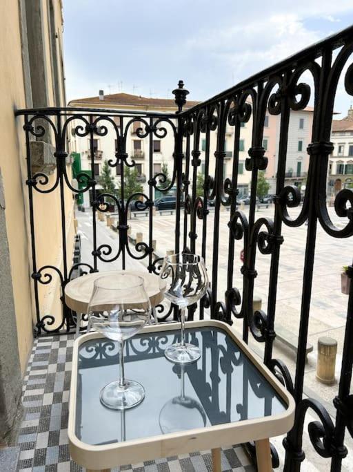 Civico 21 Living - Tuscan Loft Фучеккьо Экстерьер фото